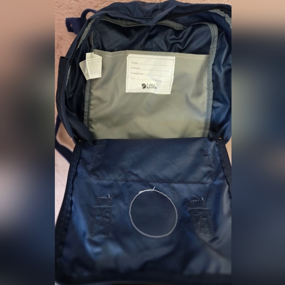 Kånken Navy Backpack NWOT - Picture 6 of 6